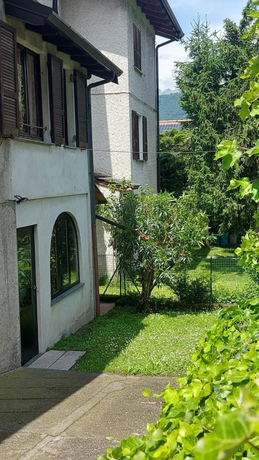 Villa La Casa Del Nonno Franco à Colico Extérieur photo